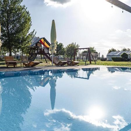 Camping Divoka Voda Bratislava Luaran gambar