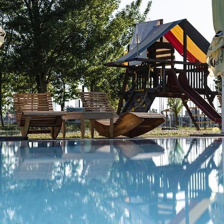 Camping Divoka Voda Bratislava Luaran gambar
